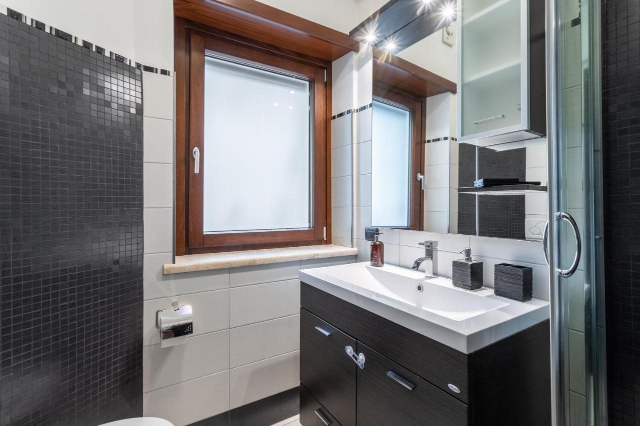 Naima Apartment San Pietro Рим Екстериор снимка